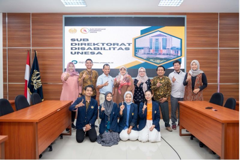 Tim Direktorat Disabilitas UNESA dan Satgas Disabilitas Unpad.